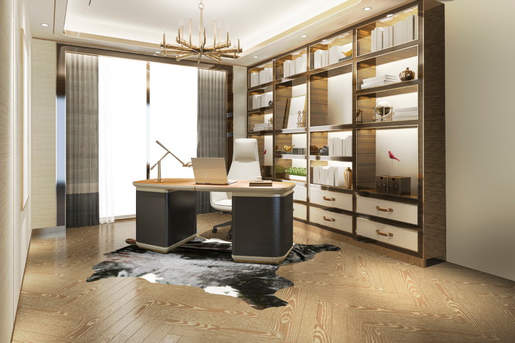 Luksuzna kućna kancelarija sa policama od poda do plafona